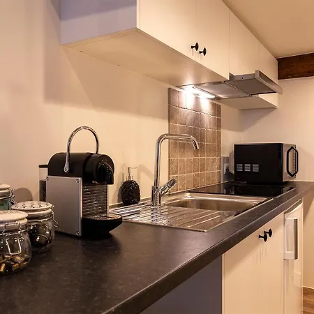 Steendam 66 Aparthotel 4*