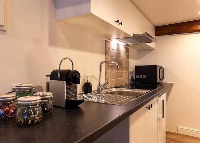 Steendam 66 Aparthotel 4*